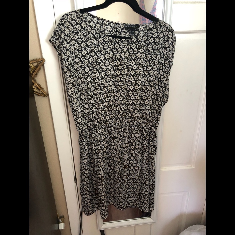 Black n white floral dress